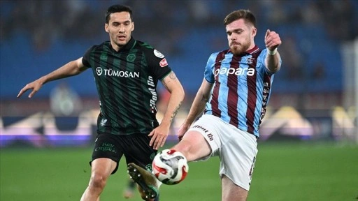Trabzonspor, sahasında TÜMOSAN Konyaspor'u 3-1 yendi