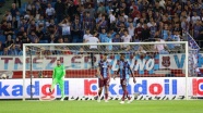 Trabzonspor'un kalesi ilk yarılarda düştü