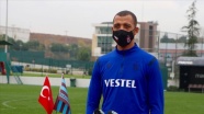 Trabzonspor'un savunma oyuncusu Vitor Hugo: Hedefimiz en tepe