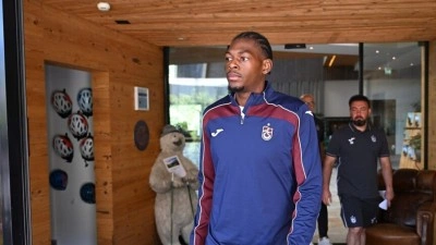 Trabzonspor'un yeni transferi Rene Mitongo, Avusturya kampına katıldı