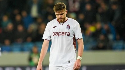 Trabzonsporlu Batagov'da bağ yaralanması ve kaval kemiğinde &ouml;dem tespit edildi