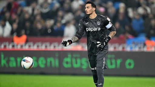 Trabzonsporlu Stefan Savic ile Uğurcan Çakır'da kas yaralanması tespit edildi