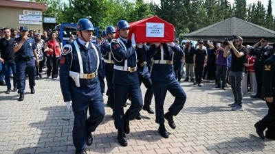 Trafik kazasında şehit olan uzman &ccedil;avuş Adana'da son yolculuğuna uğurlandı