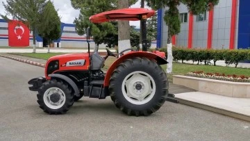 Trakt&ouml;r Kullanımı İ&ccedil;in Ehliyete Gerek Var Mıdır?