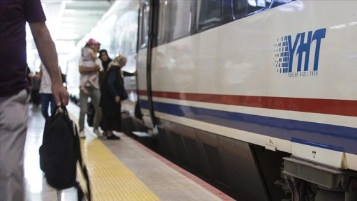 Tren seyahatlerinde "Aile Yılı" indiriminden 200 bini aşkın kişi faydalandı