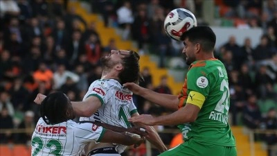S&uuml;per Lig'de Alanyaspor, Konyaspor'u 2-1 mağlup etti