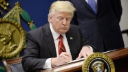 Trump finansal regülasyonları gevşetmek için imzayı attı