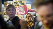 Trump'ın vize yasağı Birleşik Krallık'ta protesto edildi