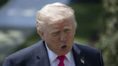 Trump, İran'ın H&uuml;rm&uuml;z Boğazı'nı ge&ccedil;işlere tamamen a&ccedil;tığını belirtti