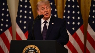 Trump, "İran'la anlaşma yapma" ya da "saldırılara d&ouml;nme" ihtimallerinin eşi
