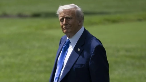 Trump, Katar'ın hediye ettiği uçağın kendisine değil Pentagon'a verileceğini açıkladı