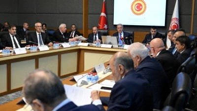 TSK ile ilgili d&uuml;zenlemeleri de i&ccedil;eren kanun teklifi TBMM Milli Savunma Komisyonunda kabul edildi