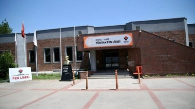 T&Uuml;BİTAK Fen Lisesi, &ouml;ğrencilerinin YKS'de aldığı başarılı sonu&ccedil;larla g&ouml;z doldurdu