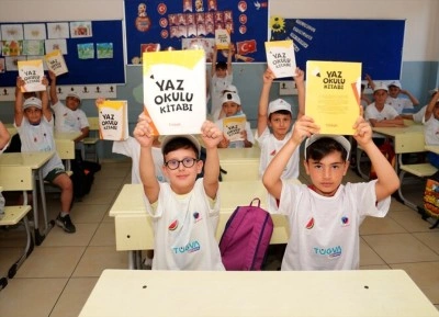 T&Uuml;GVA Yaz Okulu 81 ilde 550 bin başvuruyla başladı