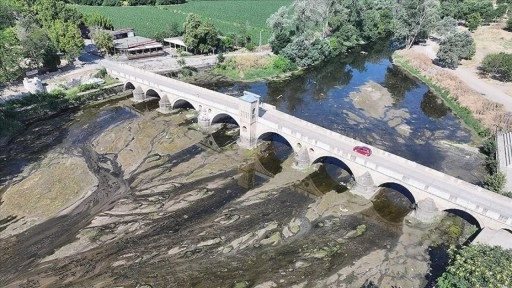 Tunca Nehri'nin bazı bölümlerinde kuraklık nedeniyle su akışı durma noktasına geldi