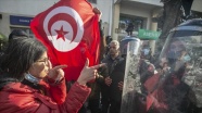 Tunus'ta gözaltına alınan protestocuların serbest bırakılması için gösteri düzenlendi