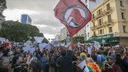 Tunus&#039;ta kadına yönelik şiddete karşı yürüyüş
