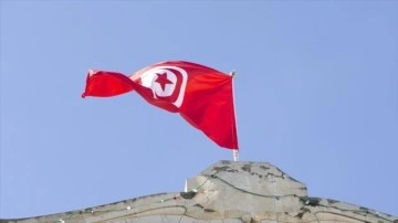 Tunus'ta Cumhurbaşkanı'nın 20 ay önce çalışmalarını dondurduğu Meclis yeniden açıldı