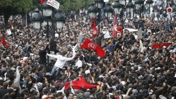 Tunus’ta Yasemin Devrimi’nin 12’nci yılında muhalefetten sokağa inme çağrısı