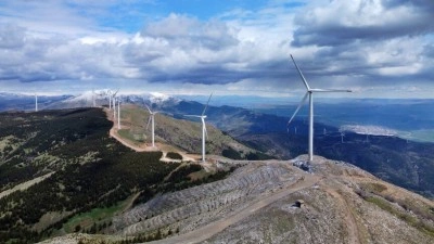 T&Uuml;REB Başkanı İbrahim Erden'den r&uuml;zgar enerjisinde g&uuml;&ccedil;l&uuml; b&uuml;y&uuml;me mesajı