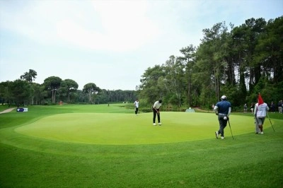 Turizm sezonunun 12 aya yayıldığı Antalya'da golf turizmi hareketliliği yaşanıyor