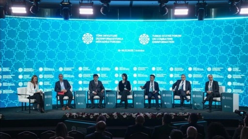 T&uuml;rk Devletleri Dezenformasyonla M&uuml;cadele Forumu'nda medyanın gelecek inşasındaki rol&uuml; vurgulan