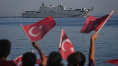 T&uuml;rk donanmasının se&ccedil;kin platformları "TEKNOFEST Mavi Vatan" &ouml;ncesi Yalova'da selamla