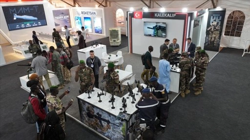 T&uuml;rk firmaları kapıyı a&ccedil;tı, Afrika'daki savunma buluşması b&uuml;y&uuml;yor