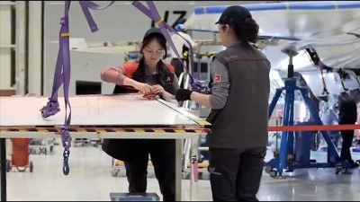 T&uuml;rk kadınından Milli Muharip U&ccedil;ak KAAN'a imza