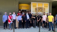 Türk Kızılay Bosna Hersek'te çocuklar için açılan futbol okuluna destek verdi