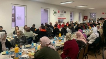 Türk Kızılay, Dünya Yetimler Günü'nde Srebrenitsa’da 150 kişiye iftar verdi