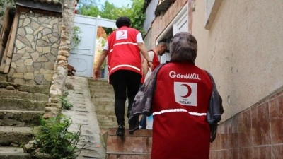 T&uuml;rk Kızılay, ihtiya&ccedil; sahiplerine kurban eti dağıttı