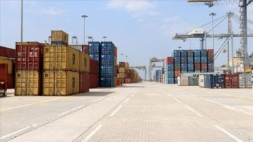 Türk limanlarında yılın ilk yarısında 273 milyon ton yük elleçlendi