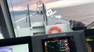 Türk Sahil Güvenlik botunun Yunan botunu kovalama anı kamerada