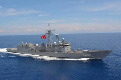 T&uuml;rk savaş gemileri, KKTC'nin Girne Turizm Limanı'nda halkın ziyaretine a&ccedil;ıldı
