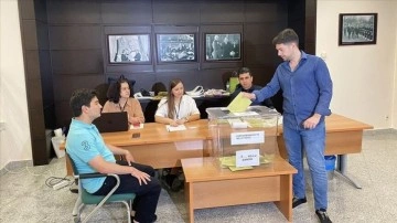 Türk seçmenler 11 ülkede daha sandık başına gitti