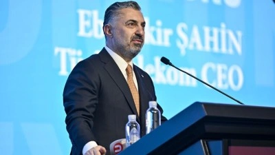 T&uuml;rk Telekom CEO'su Şahin: 5G'nin başarısının temelinde g&uuml;&ccedil;l&uuml; fiber altyapı bulunuyor
