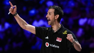 T&uuml;rk voleyboluna Daniele Santarelli damgası