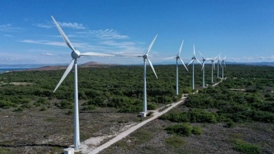 T&uuml;rkiye 2025'te r&uuml;zgar enerjisinde k&uuml;resel b&uuml;y&uuml;meyi geride bıraktı