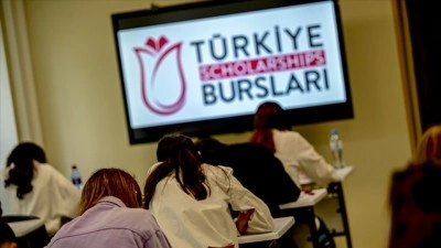 "T&uuml;rkiye Bursları"na bu yıl 200 bine yakın rekor sayıda başvuru yapıldı