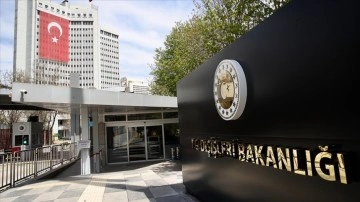 Türkiye, Danimarka'da Kur'an-ı Kerim'e ve Türk bayrağına yapılan saldırıyı lanetledi