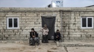 Türkiye'de toplanan bağışlar, rejimin saldırılarından kaçan Suriyelilere 'dört duvar'