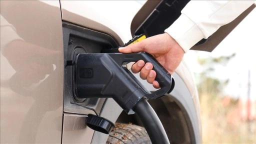 Türkiye'de trafiğe kayıtlı elektrikli otomobil sayısı 330 bini geçti