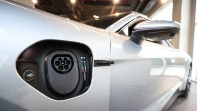T&uuml;rkiye'de yılın ilk d&ouml;rt ayında elektrikli ve hibrit otomobil satışları 150 bin sınırına yakla