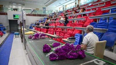 T&uuml;rkiye'deki &ccedil;i&ccedil;ek satışlarının y&uuml;zde 45'i İstanbul mezatlarından ge&ccedil;iyor