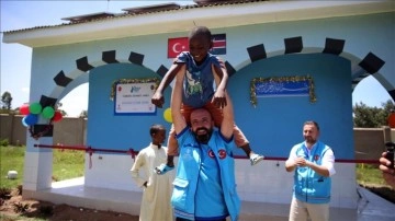 Türkiye Diyanet Vakfı, Kenya'da su kuyusu açtı, iftar verdi