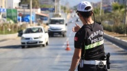 Türkiye genelindeki trafik denetimlerinde kural ihlali yapanlara ceza kesildi