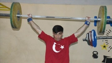 Türkiye ikincisi halterci Harun Algül gözünü Avrupa şampiyonluğuna dikti: