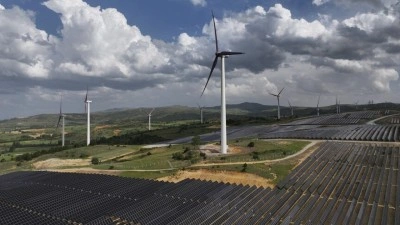 T&uuml;rkiye'nin b&ouml;lgesel enerji g&uuml;venliğindeki stratejik rol&uuml; g&uuml;&ccedil;leniyor