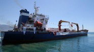 Türkiye'nin Yemen'e gönderdiği yardım gemisi yükünü boşaltmaya başladı